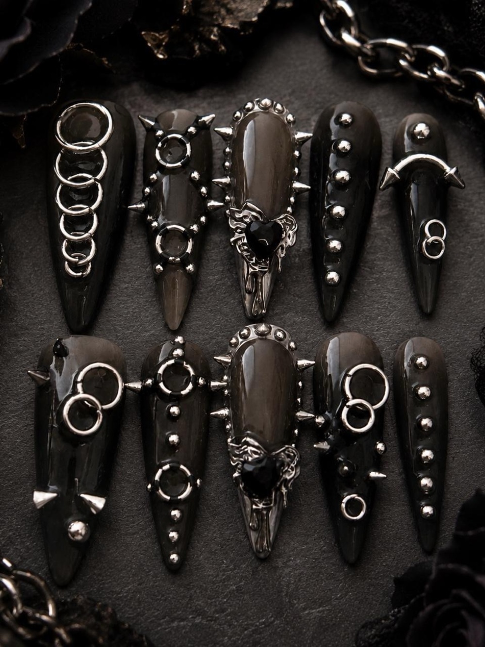 Gothic Spike Press-On Nails 🖤